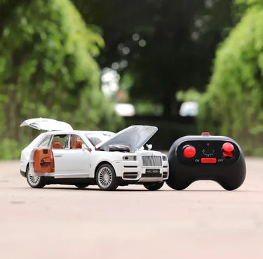 1:22 RC ROLLS ROYCE DIECAST CAR LIGHT AND SOUND WITH SMOKE EFFECT